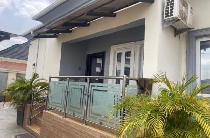 A beautifully built 3 Bedroom Bungalow with bq